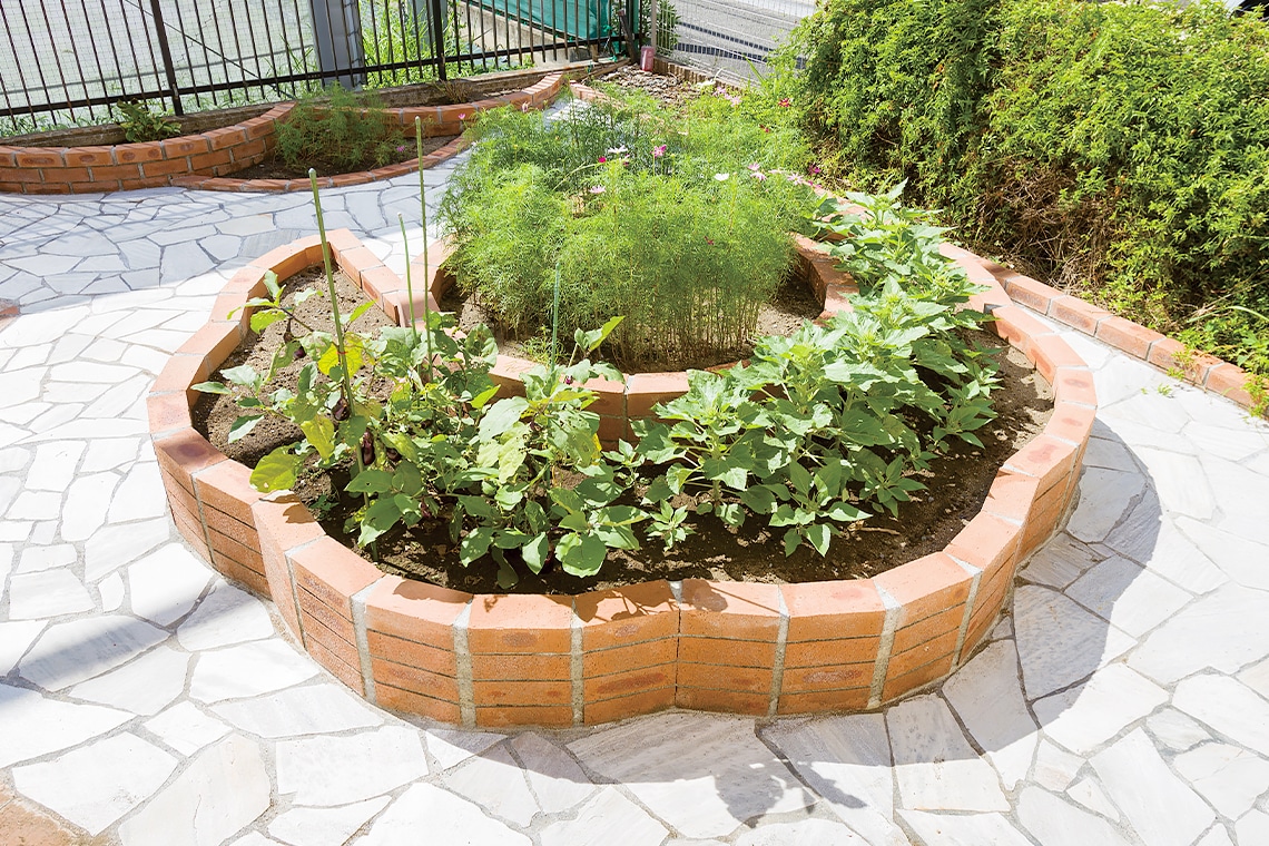 施行事例画像-202511庭・門戸・ガレージのエクステリア